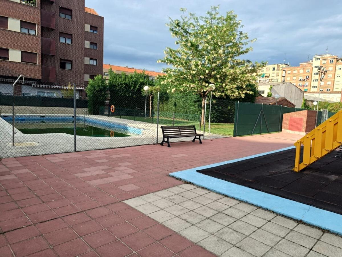 Pool And Confort 3 Habitaciones Y Garaje By Apartamentos Logroño Kültér fotó